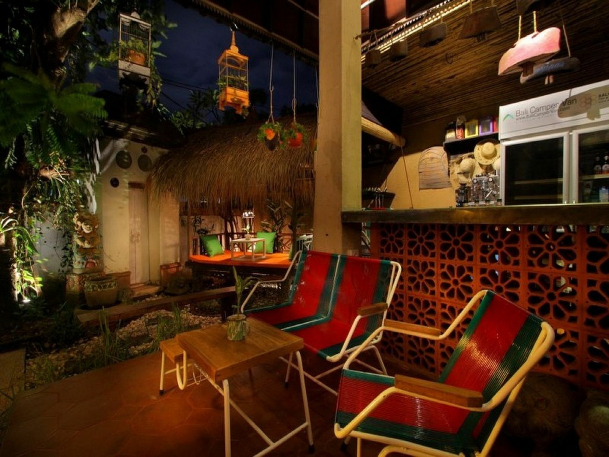 Bali Bee House 호텔 캐로보칸 외부 사진